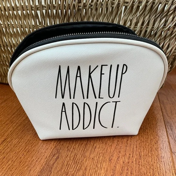 RAE DUNN Cosmetic Zipper Bag- ‘Makeup Addict.’ - Picture 3 of 6